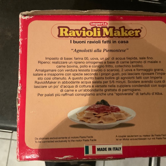 Imperia Ravioli Maker - Picture 3 of 5